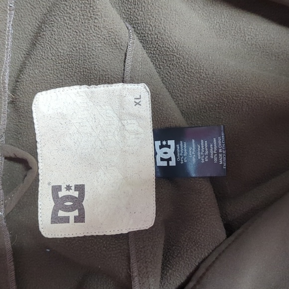 DC men's XL snowboard jacket - Picture 3 of 4
